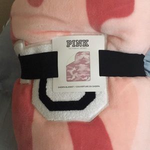 Pink camo Sherpa blanket